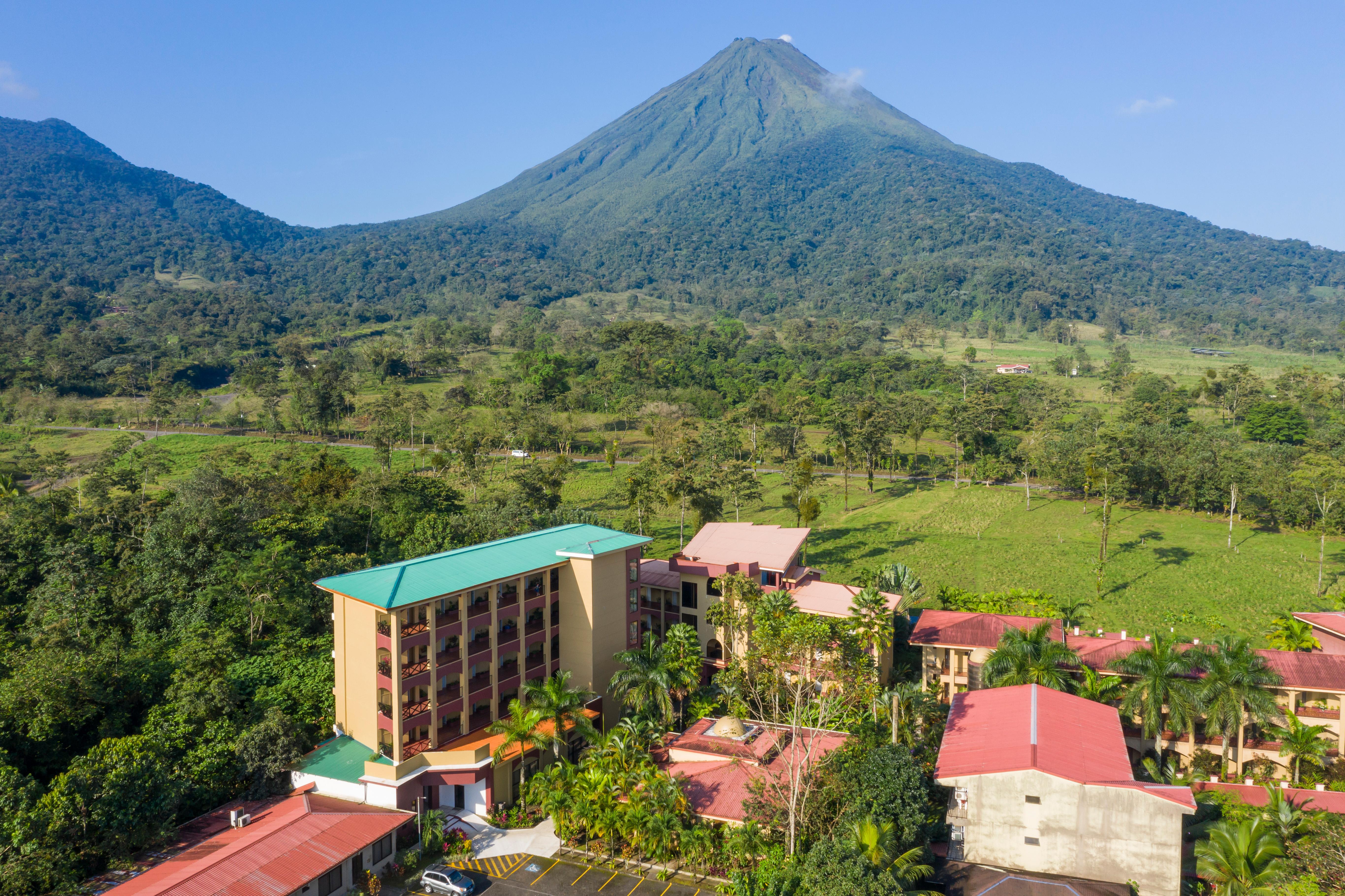Hotel Magic Mountain La Fortuna المظهر الخارجي الصورة
